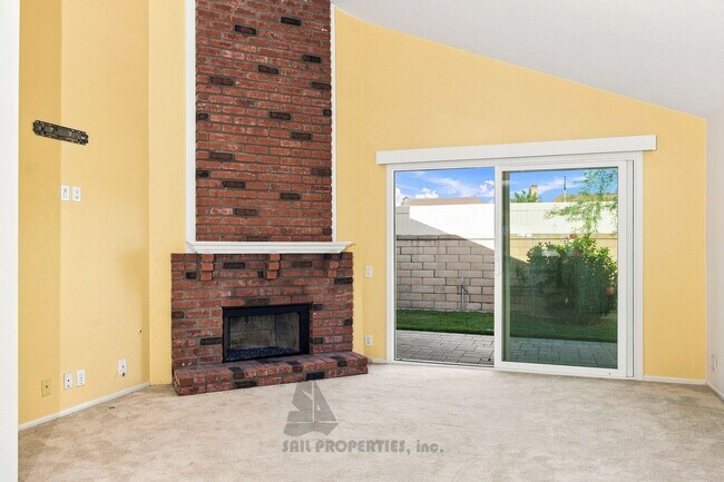 Foto del edificio - 1508 Lakeside Ln
