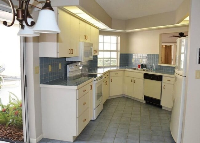 Building Photo - 4355 Marcott Cir