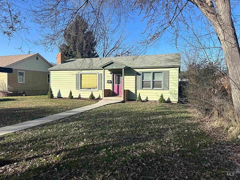 Primary Photo - 1309 S Vermont Ave