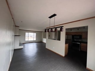 Building Photo - 2931 Carmel Dr