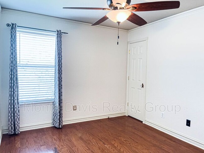 Building Photo - 601 Cherry Creek Dr