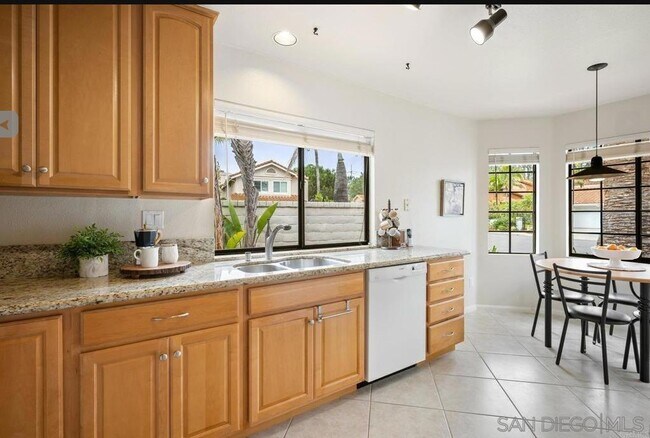 Building Photo - 4625 Exbury Ct