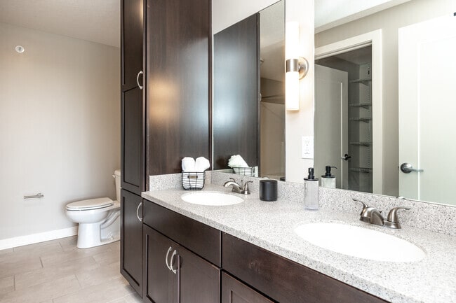 2BR, 2BA - 1,178 SF - Stonecrest - Primary Bathroom - Residences at 62W