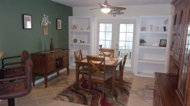 Foto del edificio - 10821 SW 83rd Ct