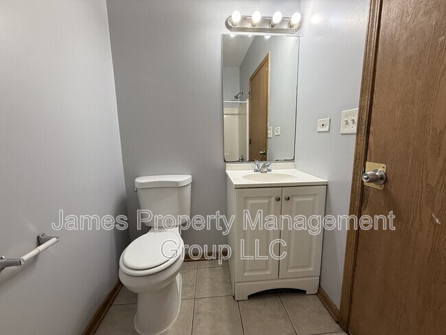 Foto del edificio - 3112 W Monroe St