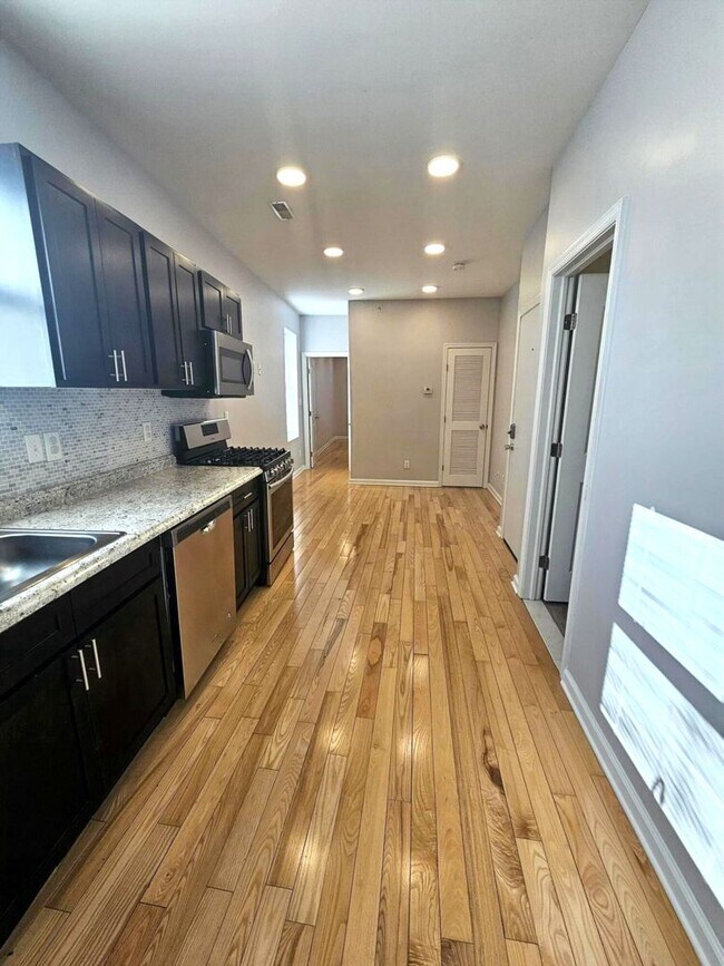 Foto del edificio - 813 N 41st St