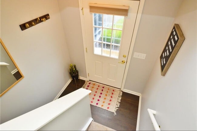 Building Photo - 227 Grace Manor Dr