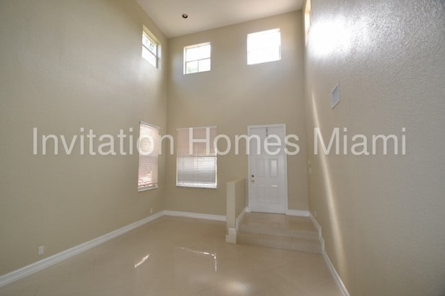 Building Photo - 5089 Massy Dr
