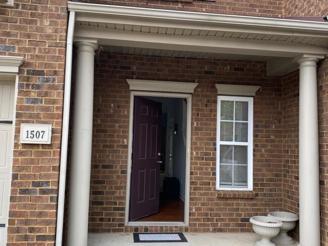 Foto del edificio - 1507 Hamden Dr