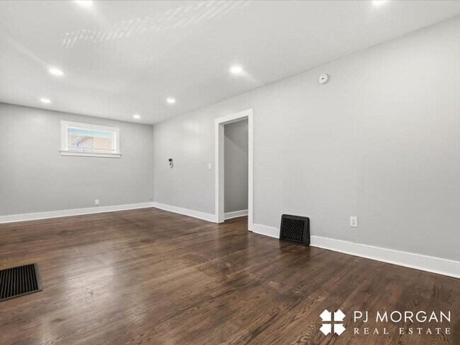 Foto del edificio - 6031 Pine St