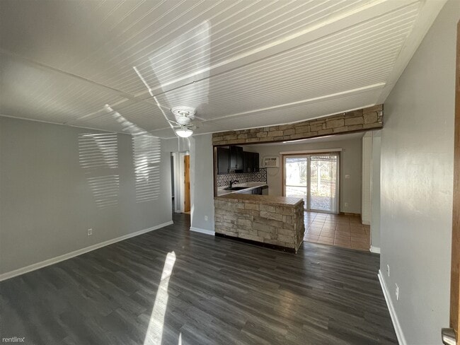 Building Photo - 3 br, 1 bath House - 26160 Nagel St
