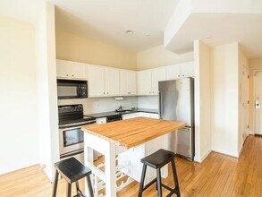 Building Photo - 1415 Chapin St NW