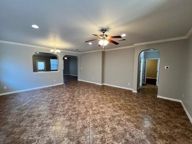 Building Photo - Executive One Story / 4 bedroom / Reserve ...