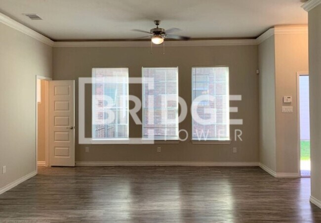 Foto del edificio - 2711 Misty Heath Ln