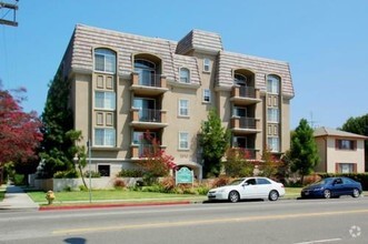 Building Photo - Lido Apartments - 2810 S Sepulveda