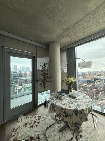 Foto del edificio - 1114 W Carroll Ave