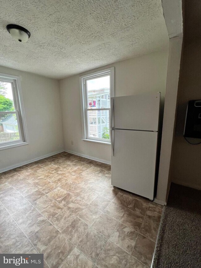 202 N Samuel St Unit 201, Charles Town, WV 25414 Apartment for Rent