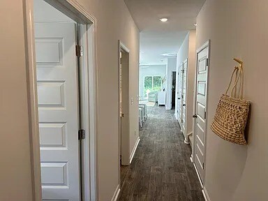 Foto del edificio - 1153 Windy Grove Ln