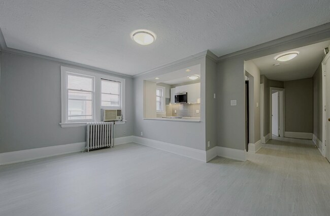 Building Photo - Tichester Park Manors