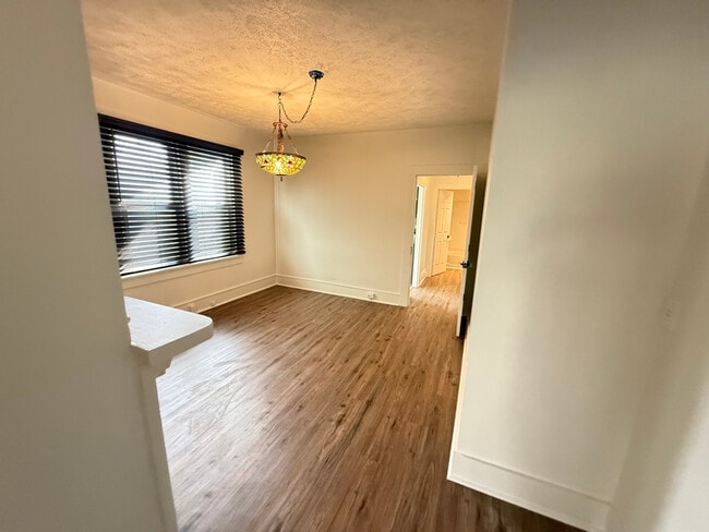 Building Photo - 1051 Elk St