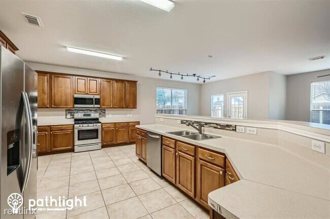 Building Photo - 5 br, 2.5 bath House - 29602 N Legends Ben...