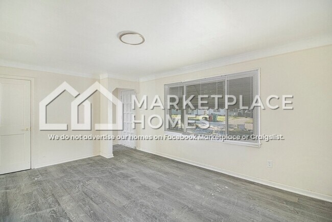 Foto del edificio - 17097 Lincoln Ave