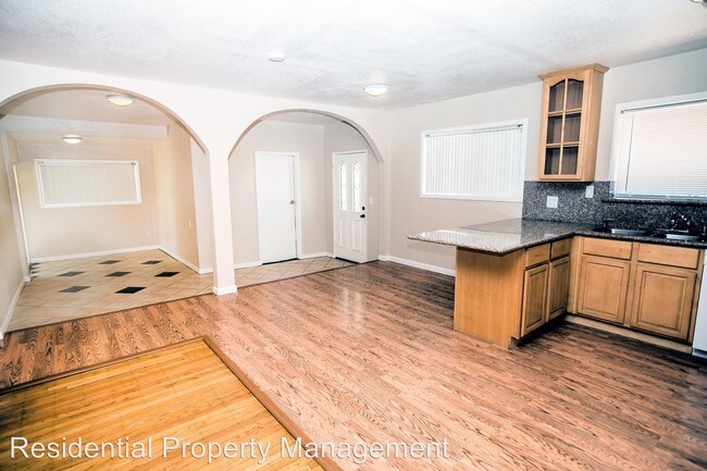 Foto del edificio - 3 br, 1 bath House - 32031 Kennet Street