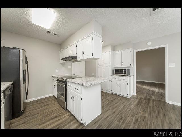 Building Photo - 21 Matthews Ln