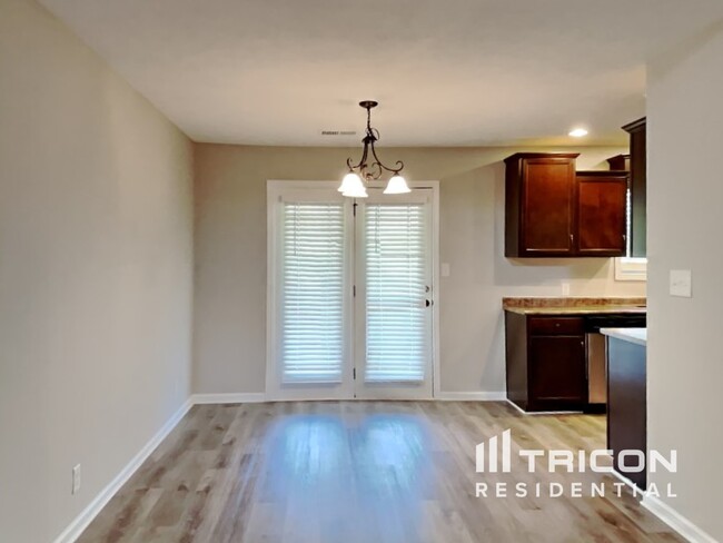 Building Photo - 2945 Lily Way