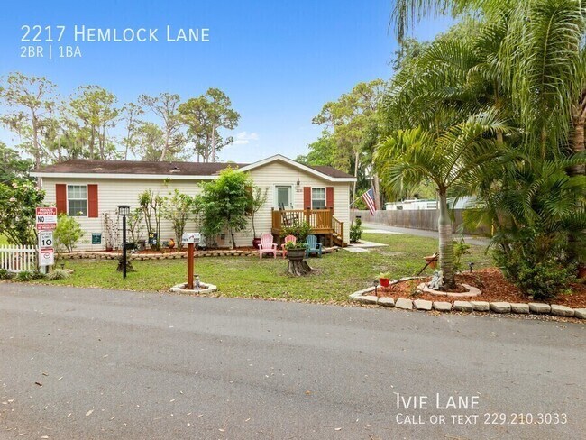 Foto del edificio - 2217 Hemlock Ln