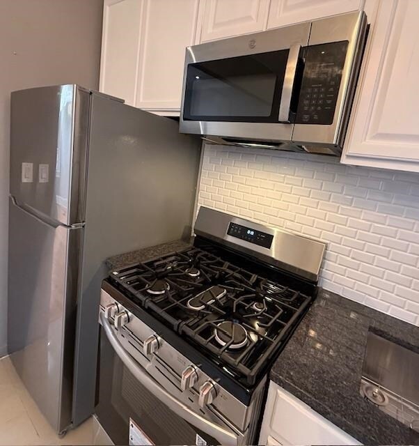 Foto del edificio - 6607 Lincoln Pl