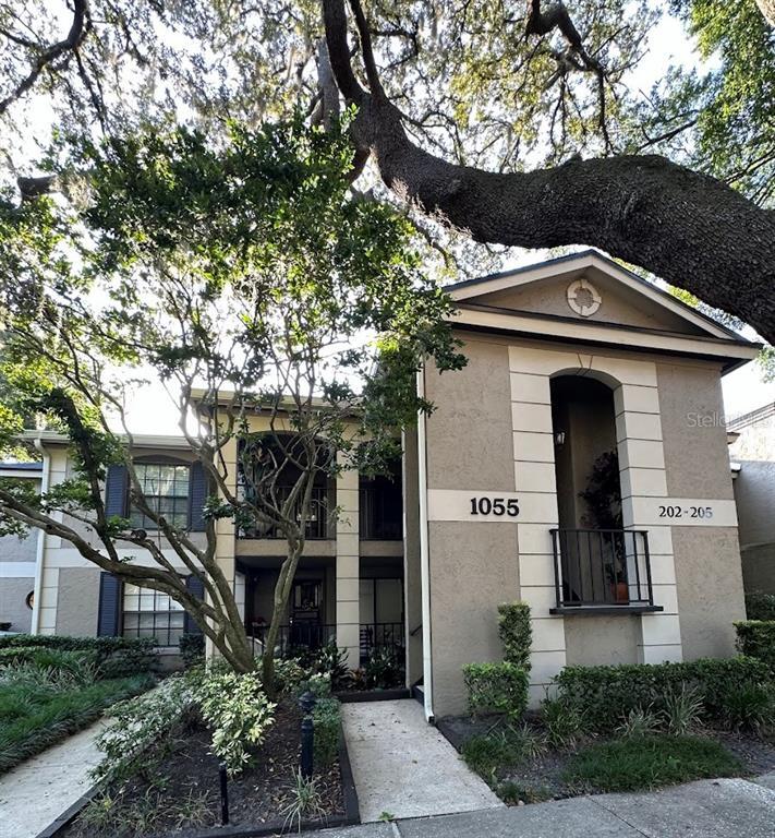 Foto principal - 1055 Kensington Park Dr
