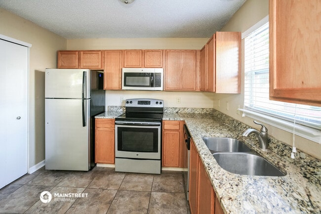 Building Photo - 2378 Harvest Moon Dr