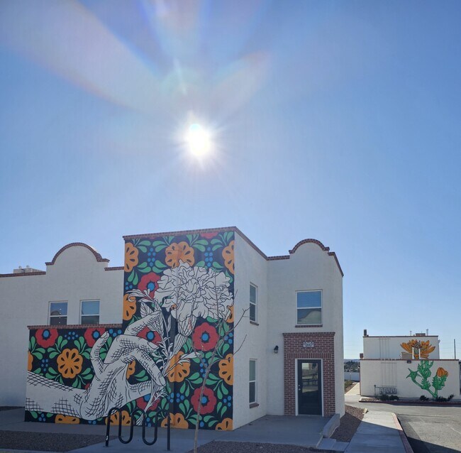 Building Photo - Corona Del Valle Apartments Income Restricted