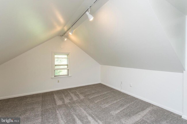 Building Photo - 718 Swedesford Rd