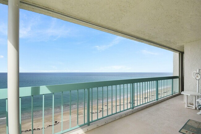 Foto del edificio - 9940 S Ocean Dr