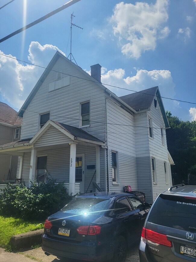 Foto del edificio - 392 Meek St