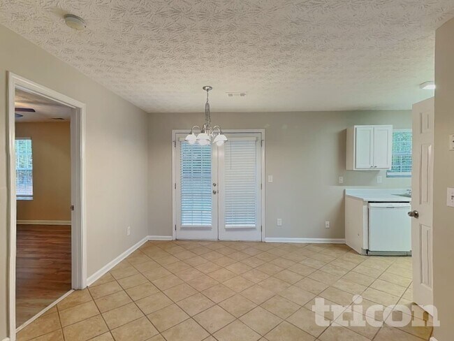 Foto del edificio - 1219 Catalina Pkwy