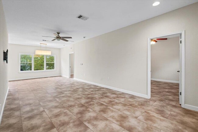 Building Photo - 5604 Northdale Dr