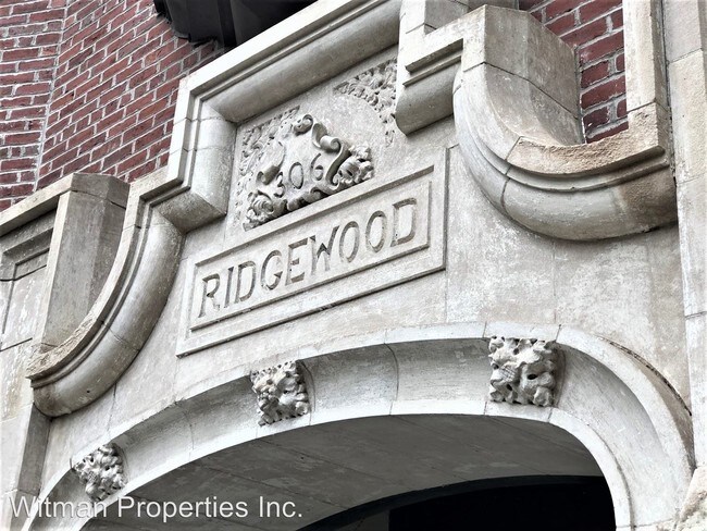 Building Photo - 304 Union St