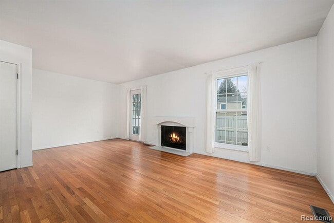 Foto del edificio - 41712 Onaway Dr