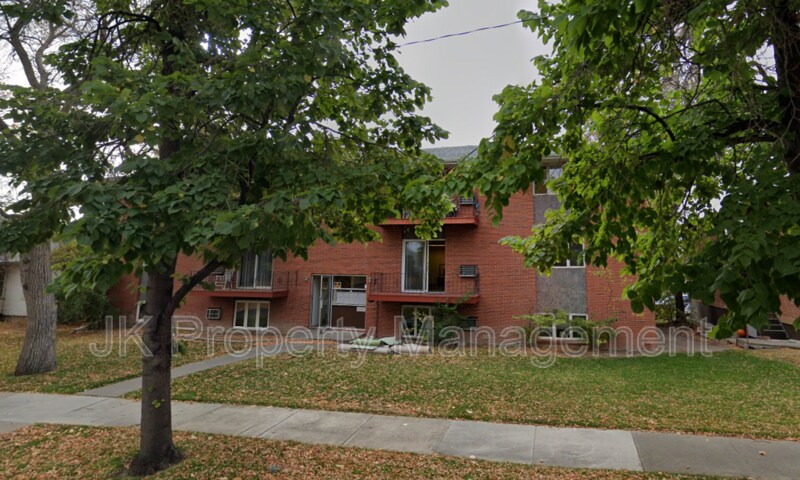 Primary Photo - 1110 2nd Ave S