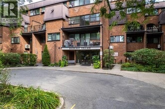 Building Photo - 36 Hayhurst Rd