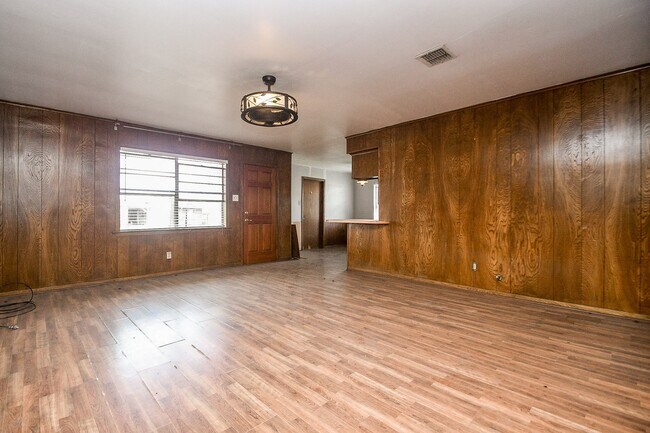 Foto del edificio - 11602 Dover St