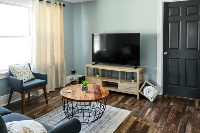 livingroom - 4034 Bailey Ave