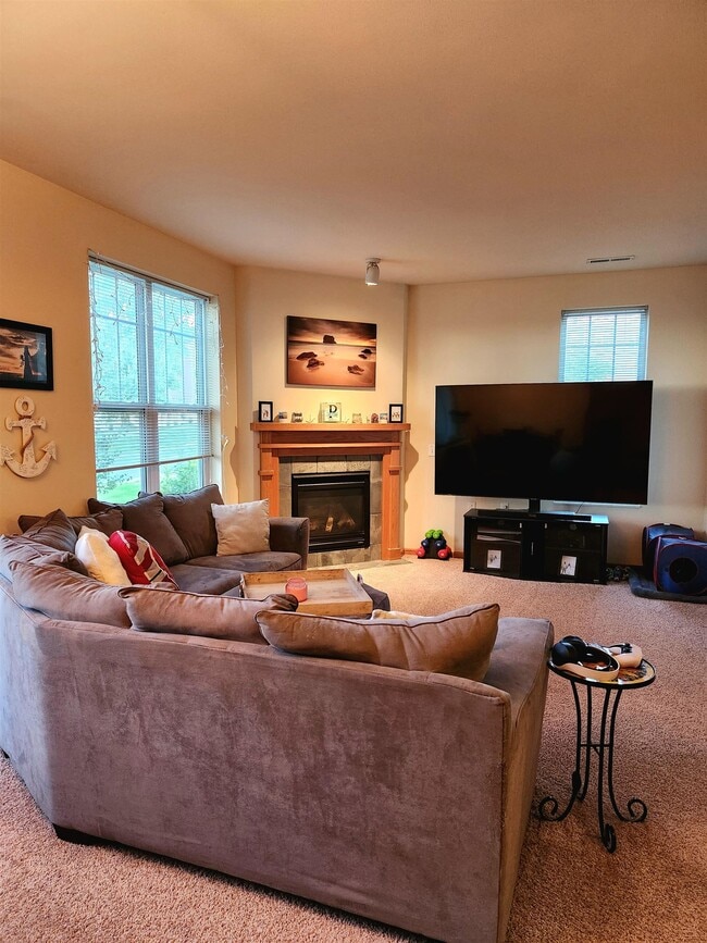 Foto del edificio - 9328 Silverstone Ln