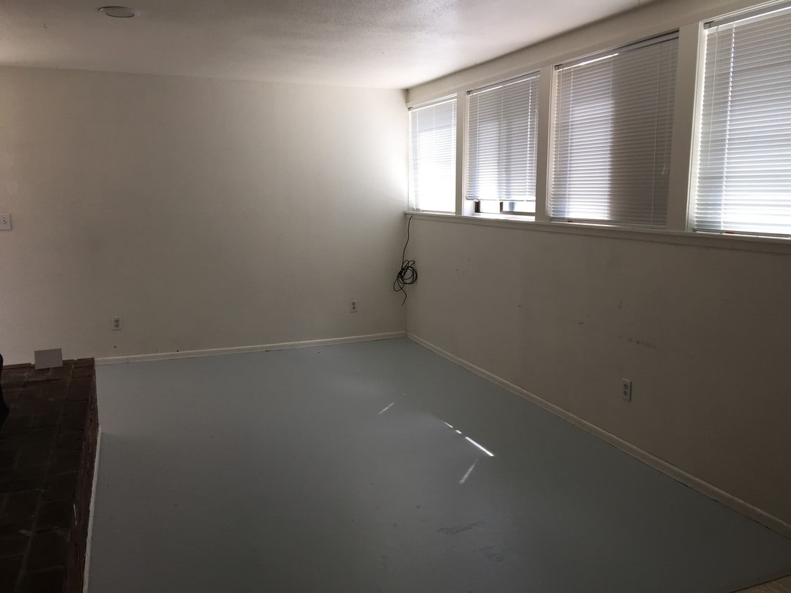 Foto principal - 418 NW Maryland St