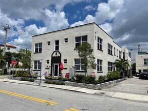 Building Photo - 1501 SE 2nd Ct