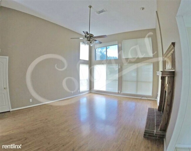 Foto del edificio - AVAILABLE JANUARY 15TH