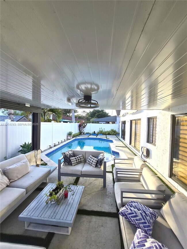 Foto del edificio - 8122 NW 187th Ter